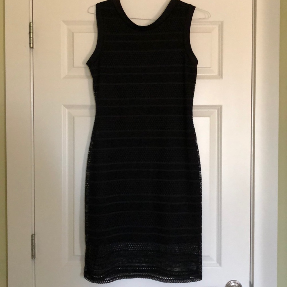 Black sleeveless size 5 Gibson Later dress
